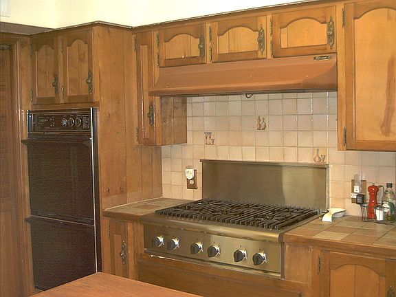 6-burner commercial cooktop