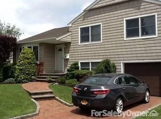 593 Benton Rd, East Meadow, NY 11554