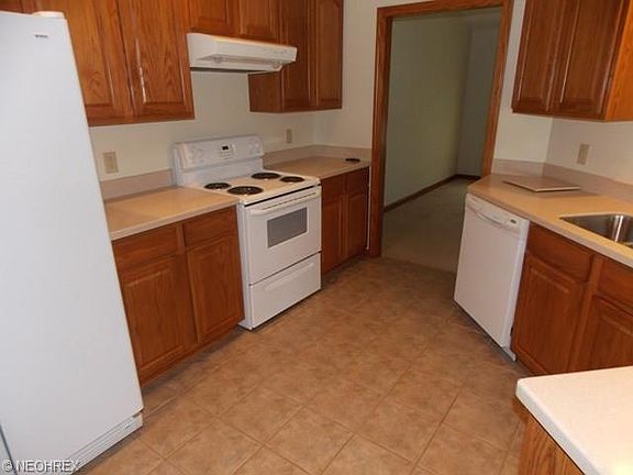 2nd image of 1418 Glenbrook Ave