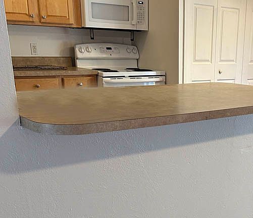 4th image of 6032 Robin Dr