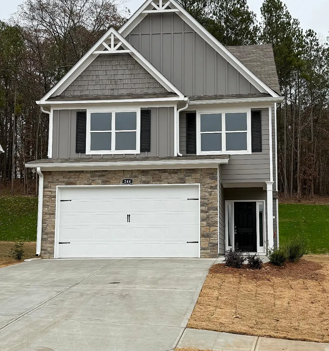 4 bed, 1866 sqft, $2,400 — Photo 1