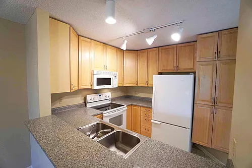 7602 York Ave S #7318 Photo 1