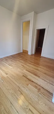 Rented by Manhattan Best Realty, Inc. | media 6