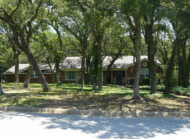 1st image of 2101 Yosemite Ct