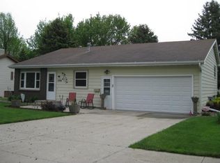 1740 Rust Rd, Worthington, MN 56187