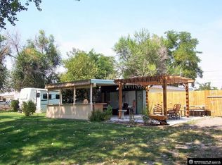 813 S 7th St, Thermopolis, WY 82443