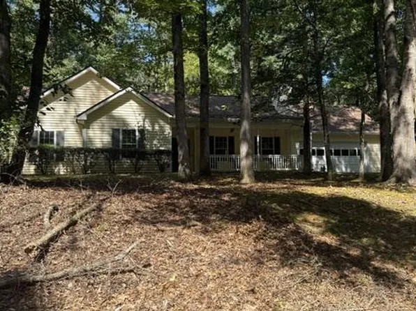 255 Lakeside Cir, Covington, GA 30016