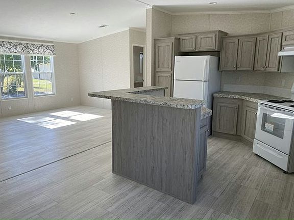 4th image of 115 W Virgil St #21
