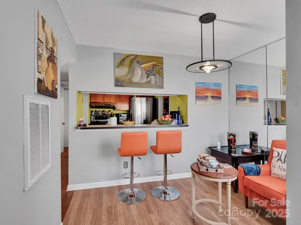 4408 Sharon Chase Dr APT G, Charlotte, NC 28215