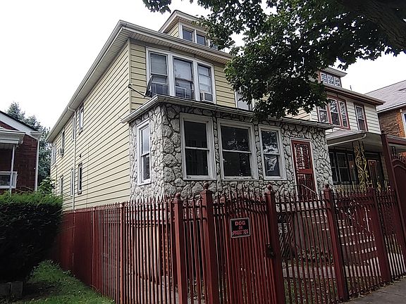 2nd image of 8646 S Marquette Ave