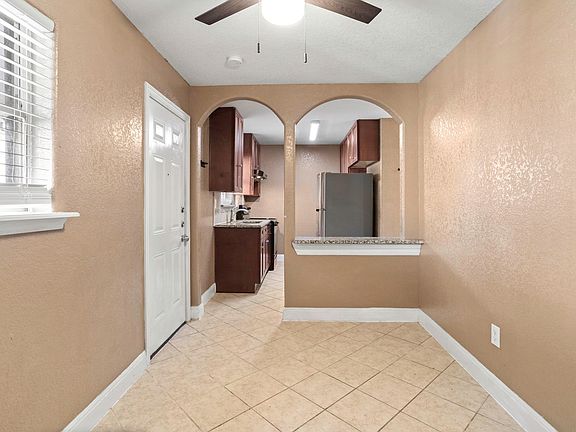 3rd image of 236 E Dullnig Ct #2