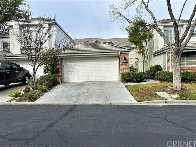 1st image of 24658 Brighton Dr