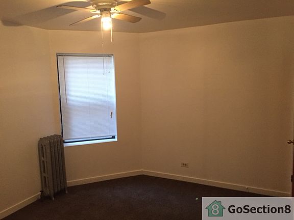 5th image of 7609 S Yates Blvd #1