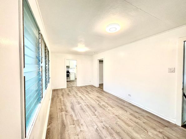 2202 Waiola St APT D