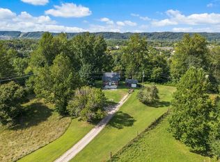 4 Thornton St, Russell, KY 41169