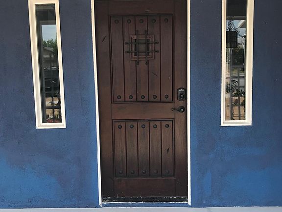 4th image of 1027 N McKeever Ave