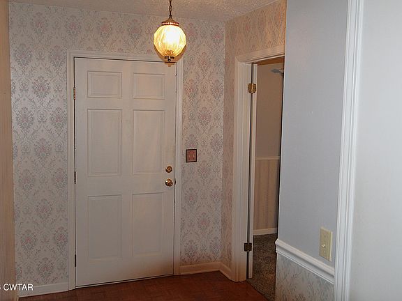 2nd image of 6052 Belew Dr
