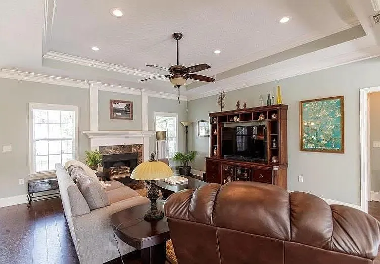 612 Barnside Ln — Photo 13