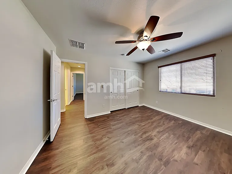 2542 W Cordia Ln — Photo 19