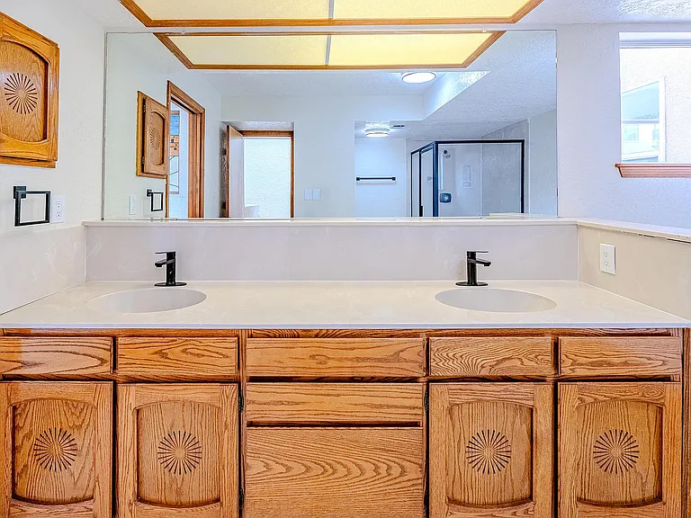 5137 Glenwood Pointe Ln NE #5137 — Photo 14