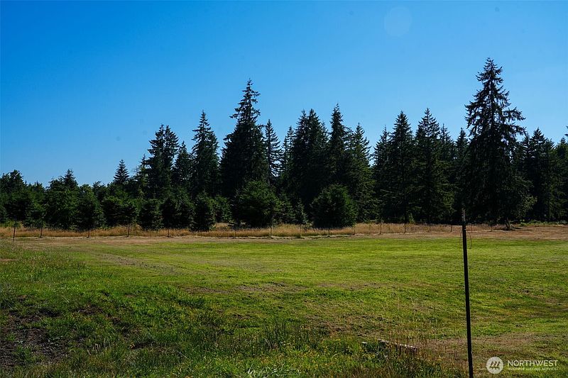2nd image of 7123 115th Avenue SW