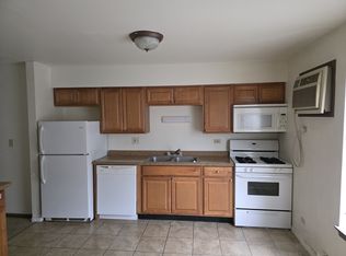 2332 Century Point Ln APT E, Glendale Heights, IL 60139