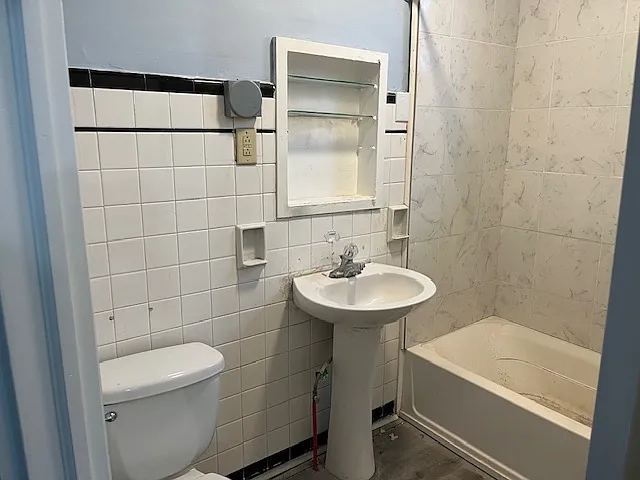 2 bed, $1,200 — Photo 3