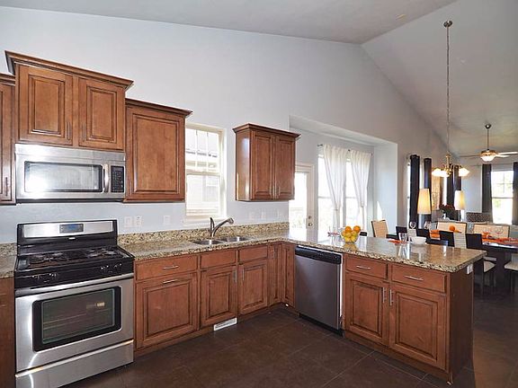 4th image of 4389 W Clarks Hill Dr