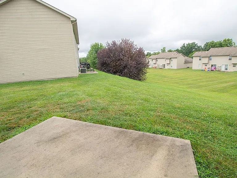 214 Arctic Wolf Ct — Photo 33