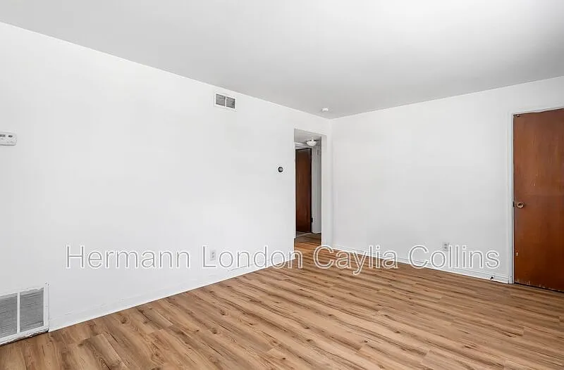 2 bed, 1.0 bath, 780 sqft, $1,125 — Photo 4