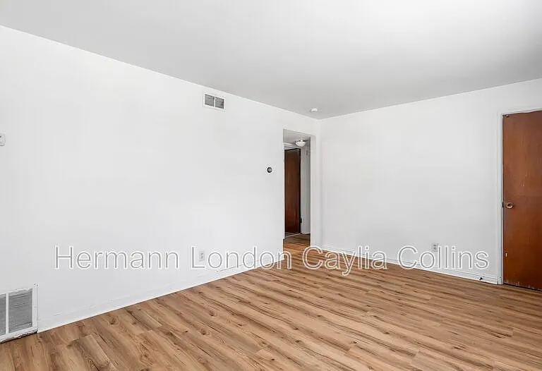 11276 Liana Ln #11276 LIANA LANE — Photo 4