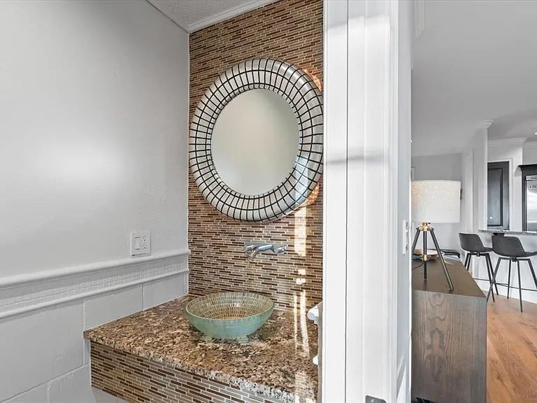 65 E Pontotoc Ave #301 — Photo 11