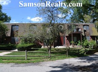 100 Dorr Ave APT 8, Riverside, RI 02915