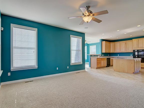 4th image of 374 Greystone Dr