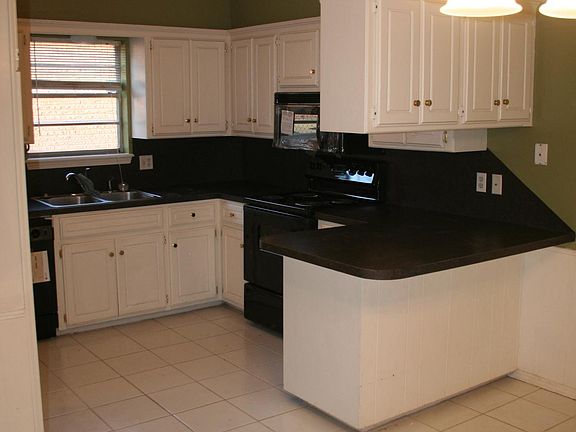 5th image of 42 Chickasaw Dr