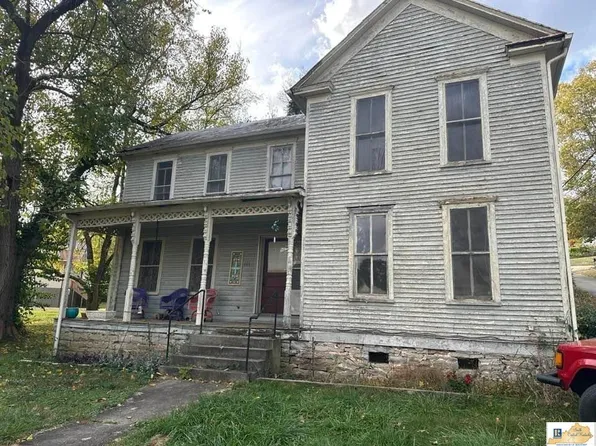 111 S 2nd St, Greensburg, KY 42743