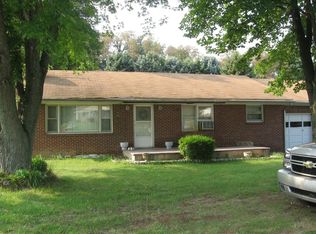 5853 York Rd, Spring Grove, PA 17362