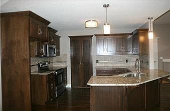 3rd image of 599 Linda Ct