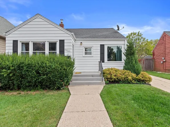 2418 South 77th STREET, West Allis, WI 53219