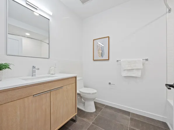 425 3rd Street image 10 of 31