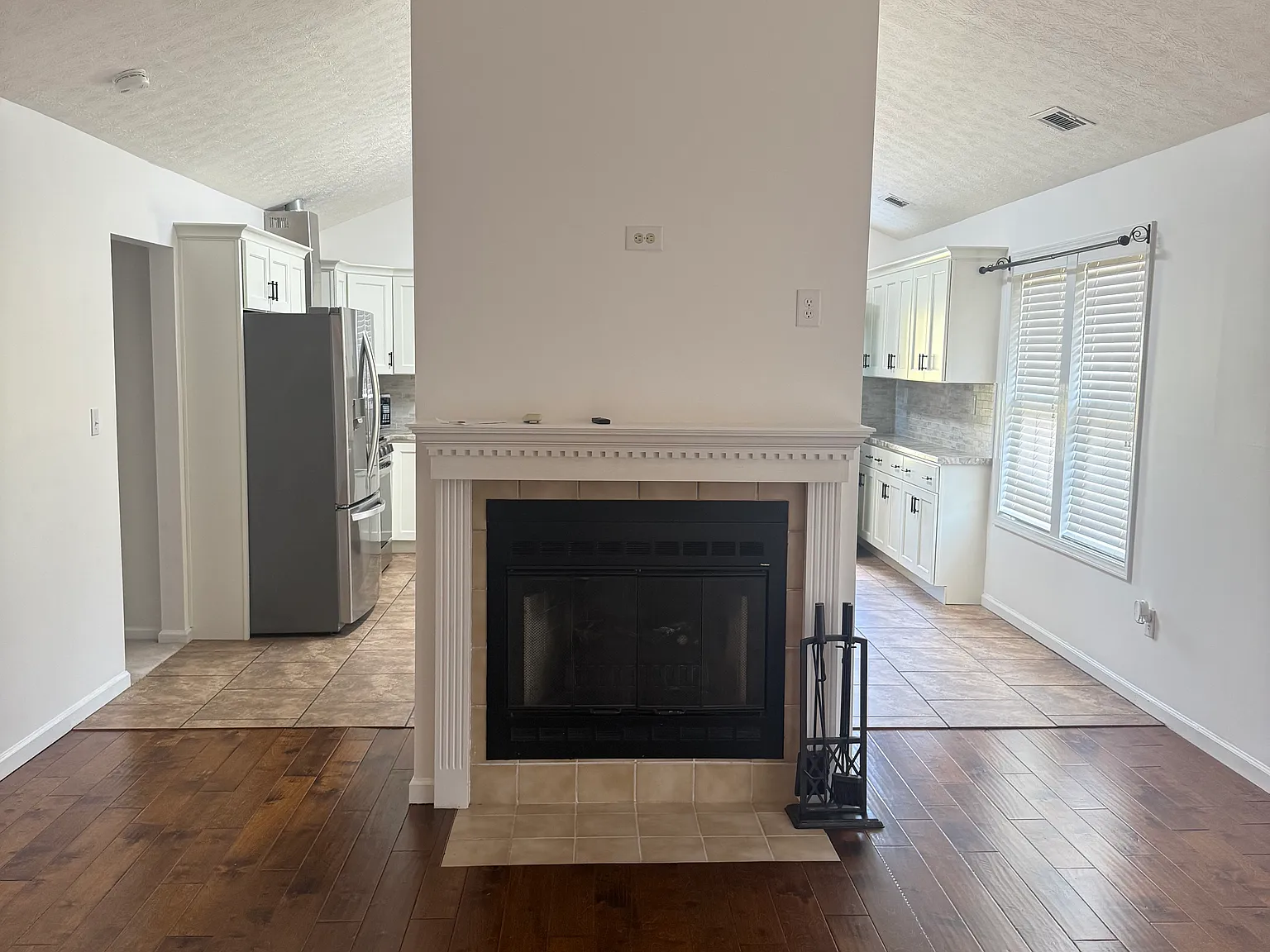 3 bed, 1414 sqft, $2,000 — Photo 2