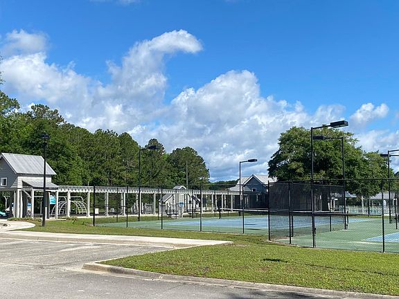 Community tennis courts
