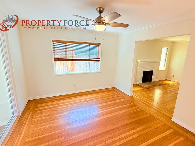 1623 Howard Ave — Photo 15