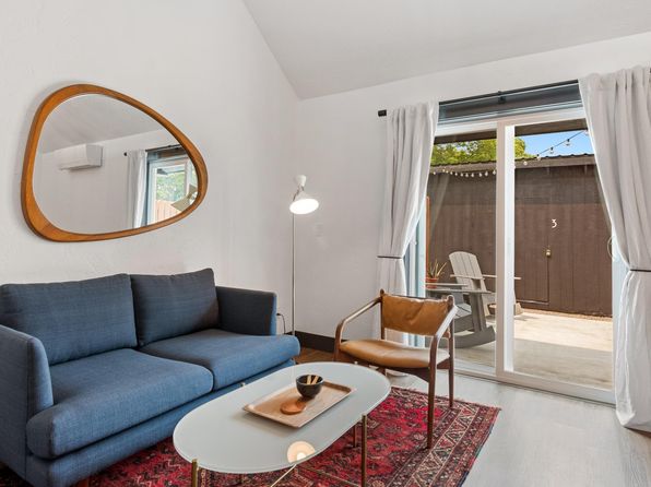739 10th St W UNIT 3