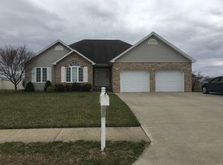 111 E Mount Vernon Ave, Effingham, IL 62401