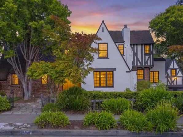 1087 Hubert Rd, Oakland, CA 94610