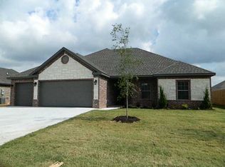3007 SW Bensonwood Ave, Bentonville, AR 72712
