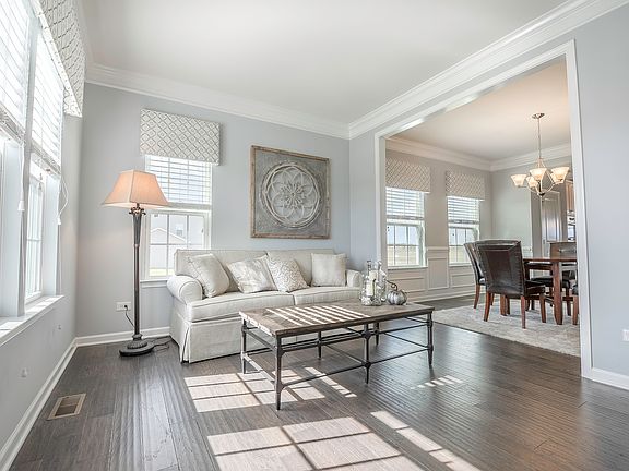 3rd image of 25314 W Maggie Ln
