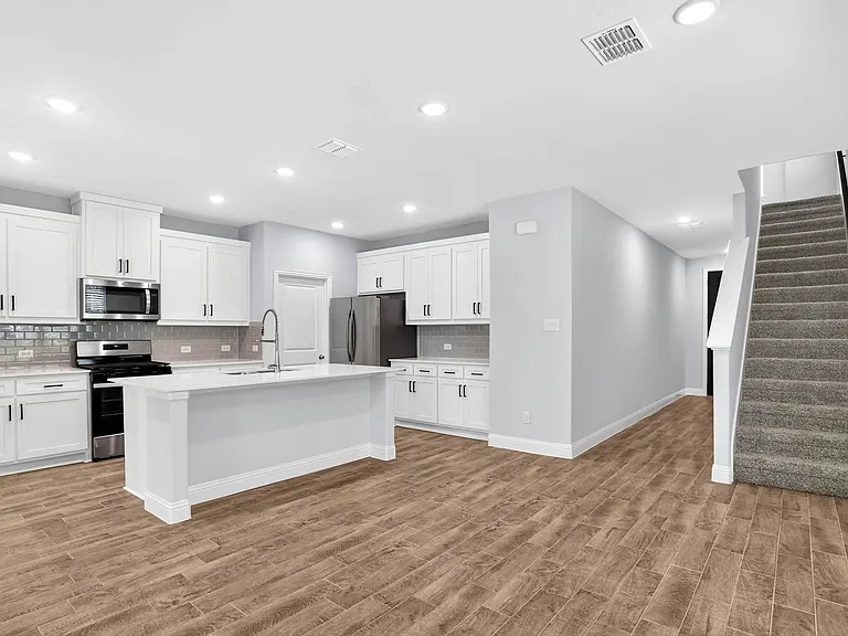 916 Lido Ln — Photo 24