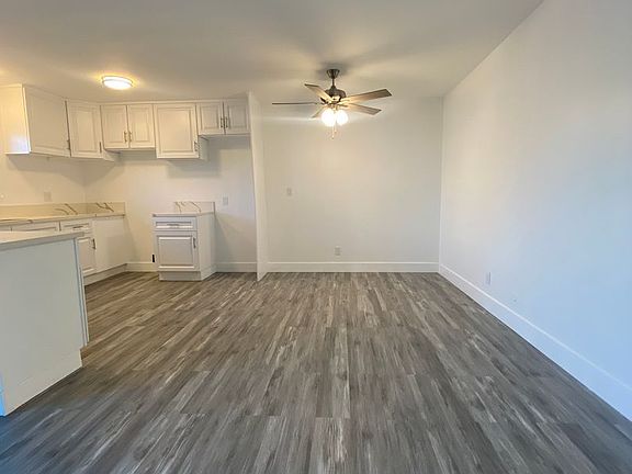 3rd image of 425 E Tamarack Ave #6